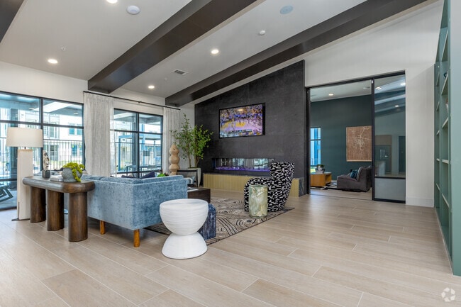 Interior Photo - Trinity Sherman