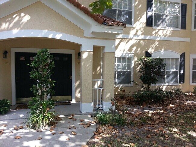 Foto del edificio - 323 Arbor Lakes Cir