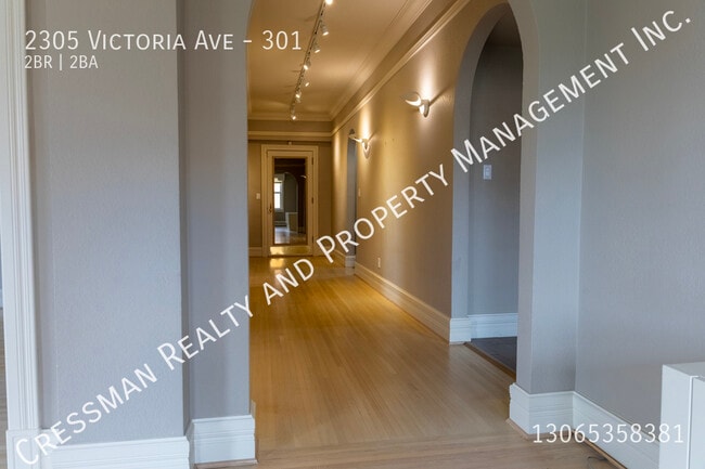 Building Photo - Beautiful 2 bed, 2 Bath apartment located Downtown Regina