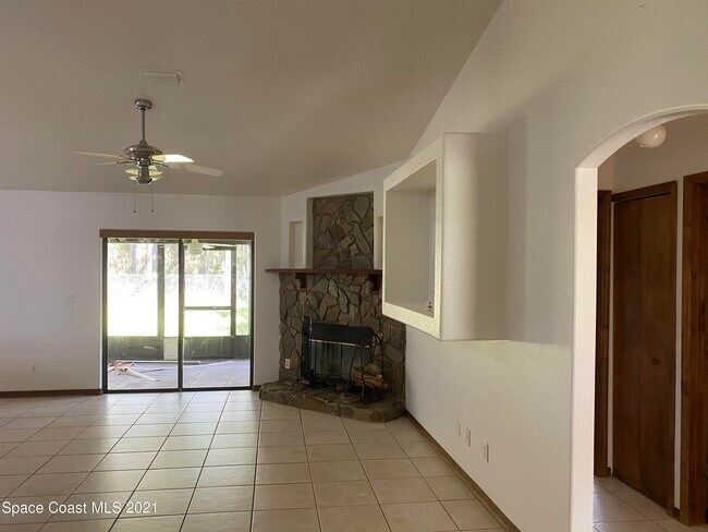 Foto del edificio - 3259 Foresman Ave SE