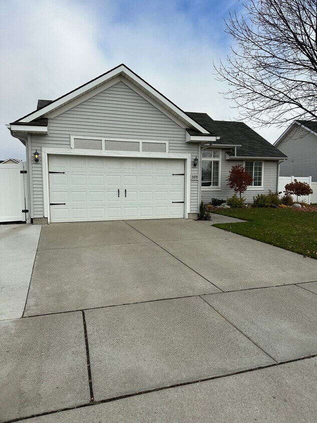 Foto principal - 2478 W Timberlake Loop
