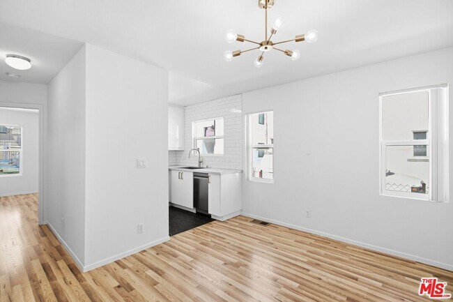 Foto del edificio - 3611 4th St