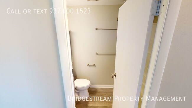 Building Photo - Updated 3 bedroom, 1 bathroom ranch home w...
