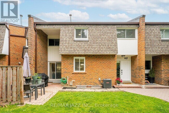 Building Photo - 103 Dovedale Dr