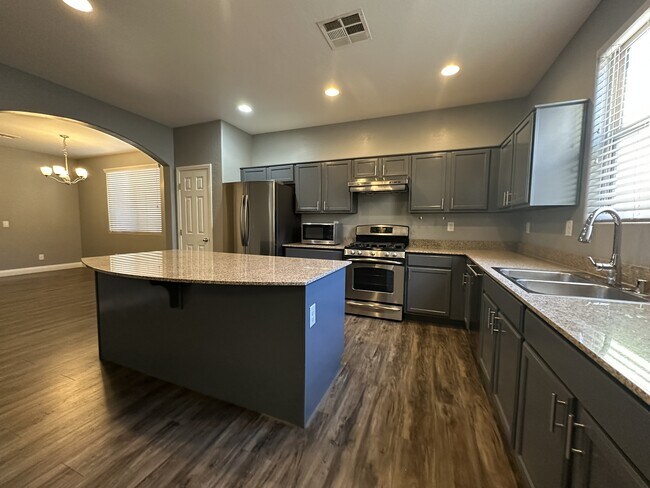 Building Photo - 8977 Melridge Rd