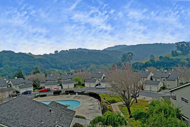 Foto del edificio - 7750 Canyon Meadow Cir