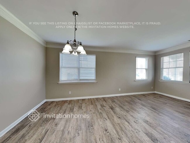 Building Photo - 2604 Waterdale Rd