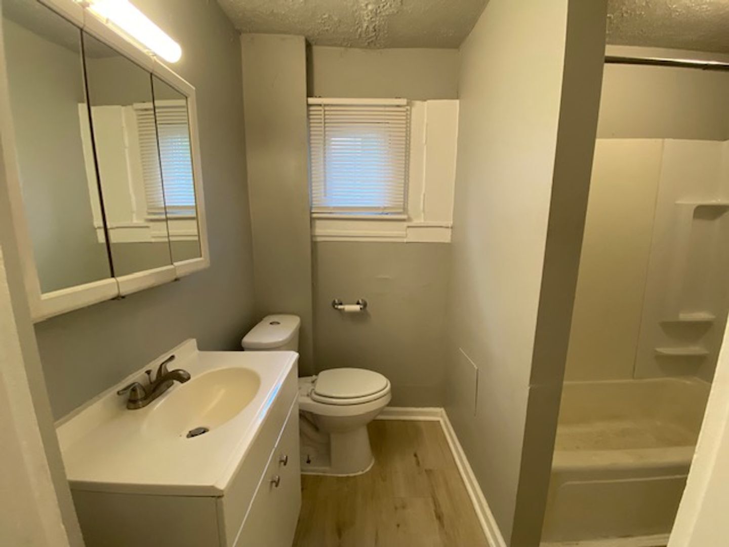 635 Hazel St Akron, OH 44305 – photo 5