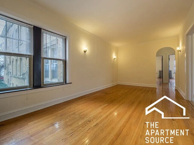 Foto del edificio - 2108 W Ainslie St