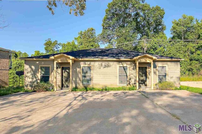 Front view - 3512 Yorkfield Dr