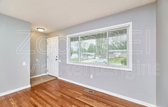 Building Photo - 2700 Steeplechase Ln