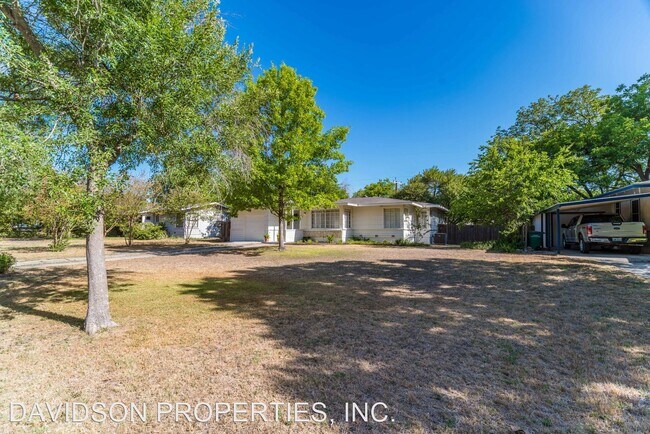 Building Photo - 3 br, 2 bath House - 447 Harmon Dr