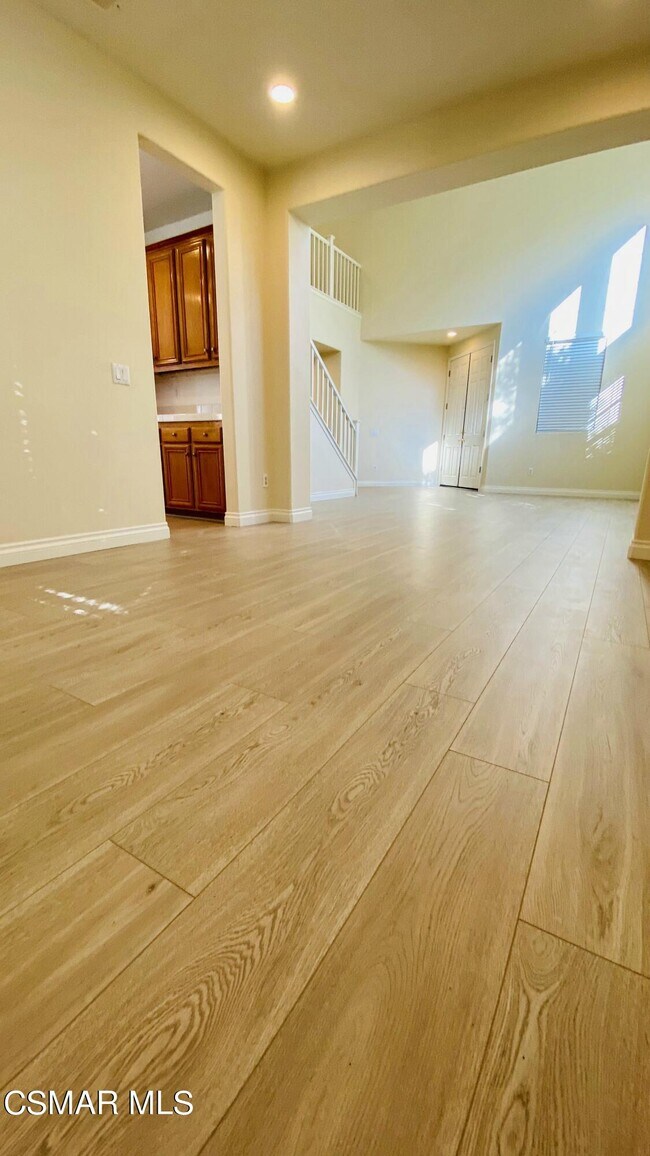 Building Photo - 4952 Via Bella