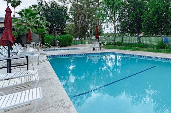 Foto del edificio - 5 Pueblo Vista St