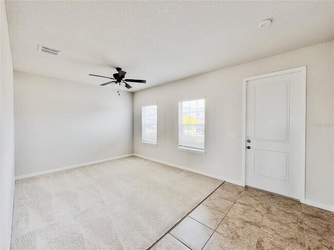 Building Photo - 2048 Airedale Wy