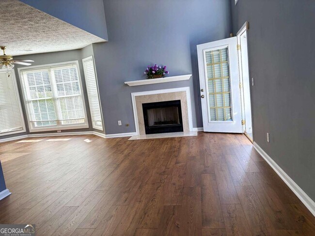 Building Photo - 510 Stanford Pl