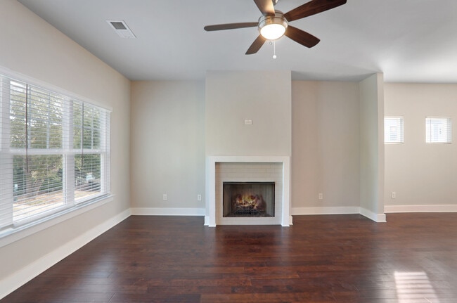 Photo - 1272 Carbon Ct Townhome