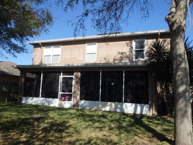 Building Photo - Large 4 BR Home in West Melbourne
