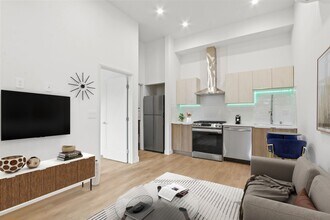 Building Photo - 1443 N Ave 47