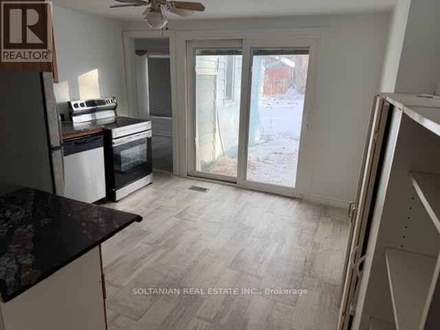 Building Photo - 207 Bayview Ave