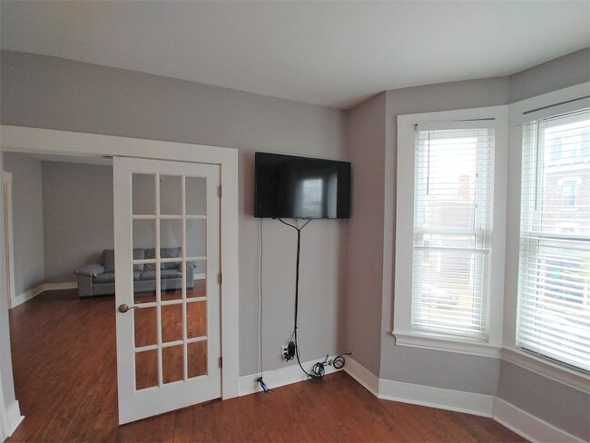 Building Photo - 339 Fairfield Ave