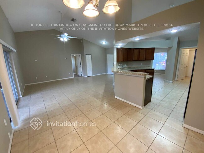 Building Photo - 4819 Balsam Dr