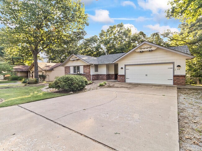 Building Photo - 22 Tavistock Dr