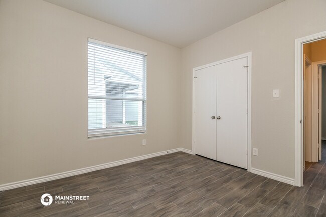 Building Photo - 2109 Windsor Farms Dr