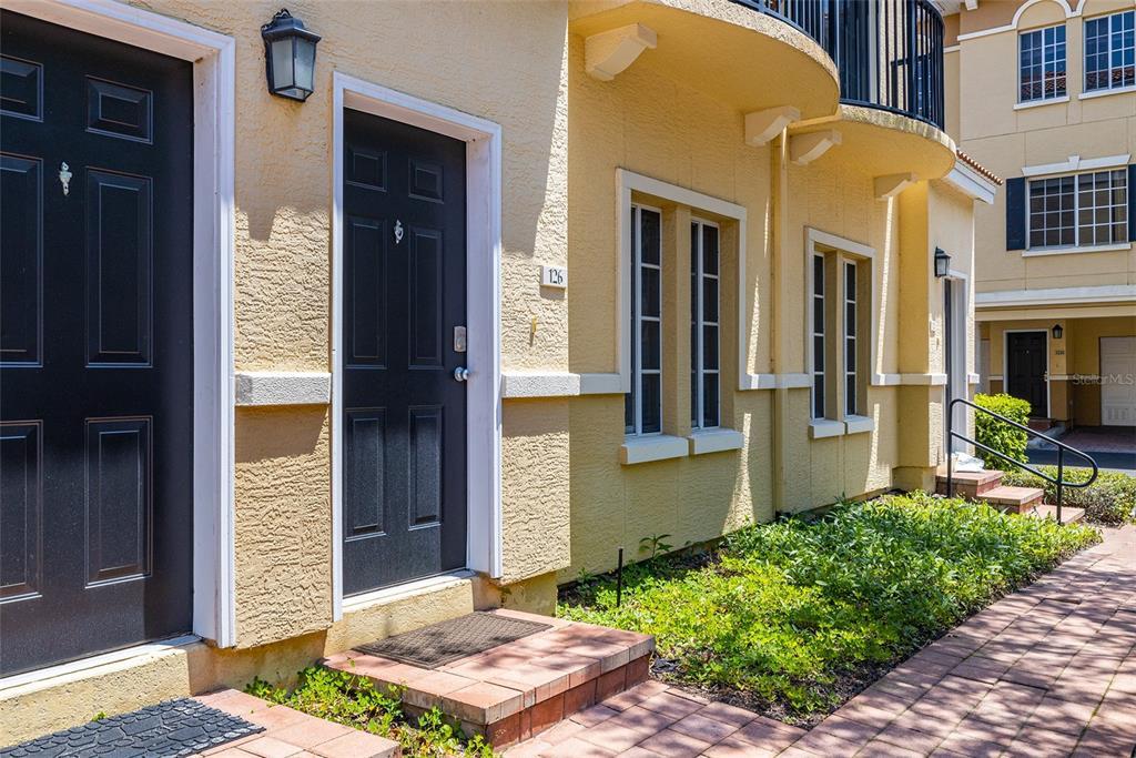 Curated visual reference: Entire Rental Unit For 126 Reference: 126 Beach Haven Ln Unit 126 Tampa Fl 33609 Condo