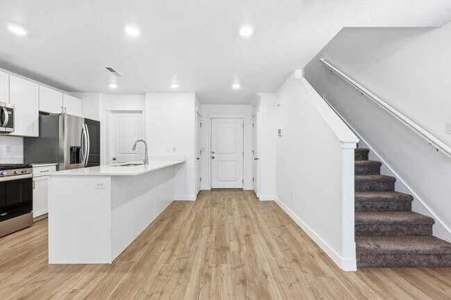 Foto del edificio - 3302 E Elkhorn Ln