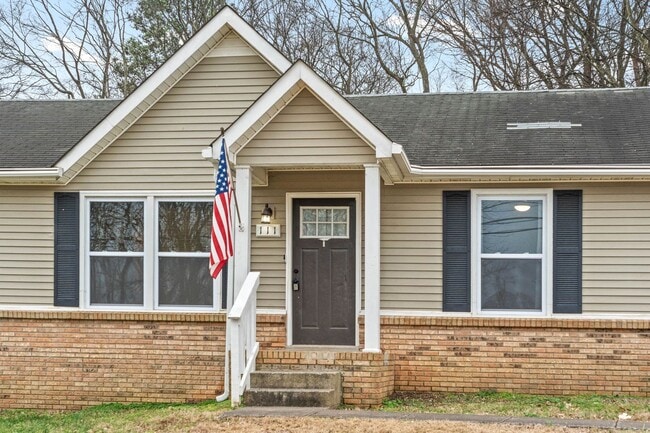 Building Photo - 111 E St