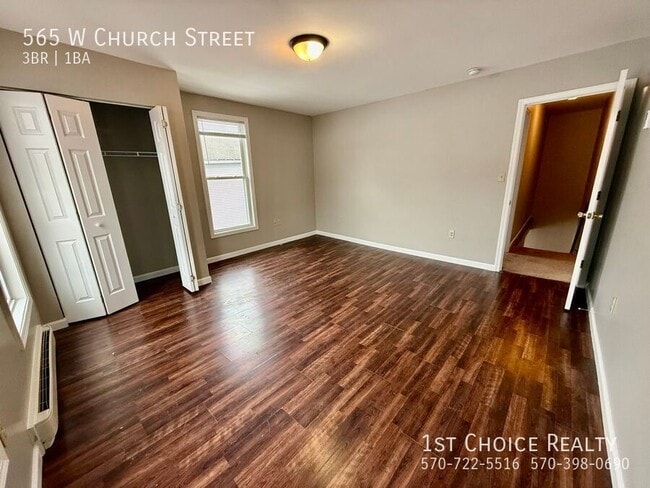 Building Photo - 565 W Church St