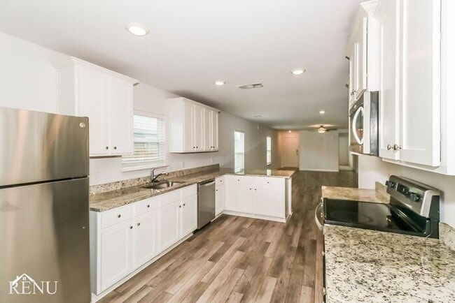 Foto del edificio - Coming Soon!