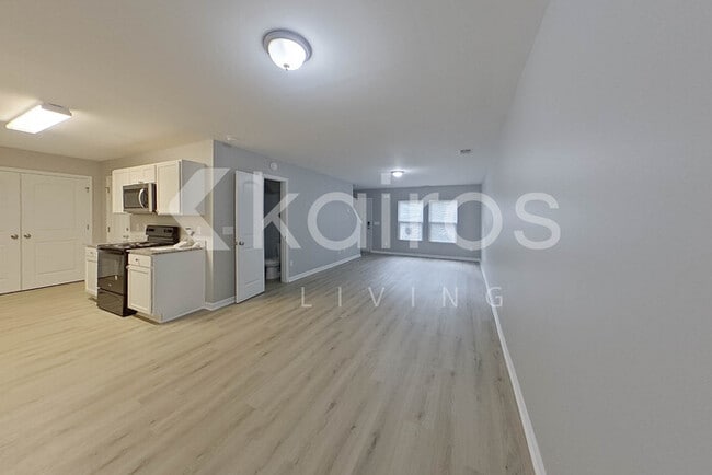 Building Photo - 945 Clayton Ct