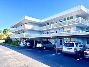 Building Photo - 4880 Locust St NE