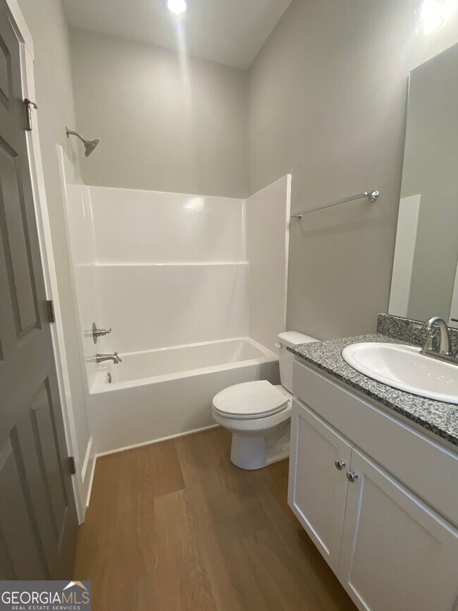 Building Photo - 255 Bailey St