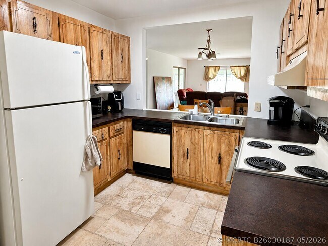 Building Photo - 12497 Guilford Way