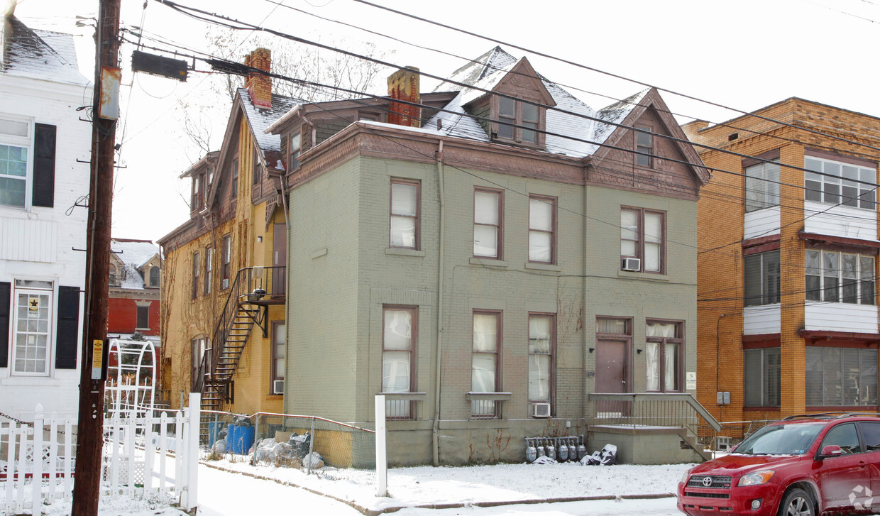 Building Photo - 506 South Ave