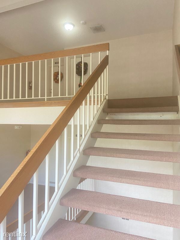Building Photo - 2 br, 2 bath Condo - 11801 Sycamore Dr.