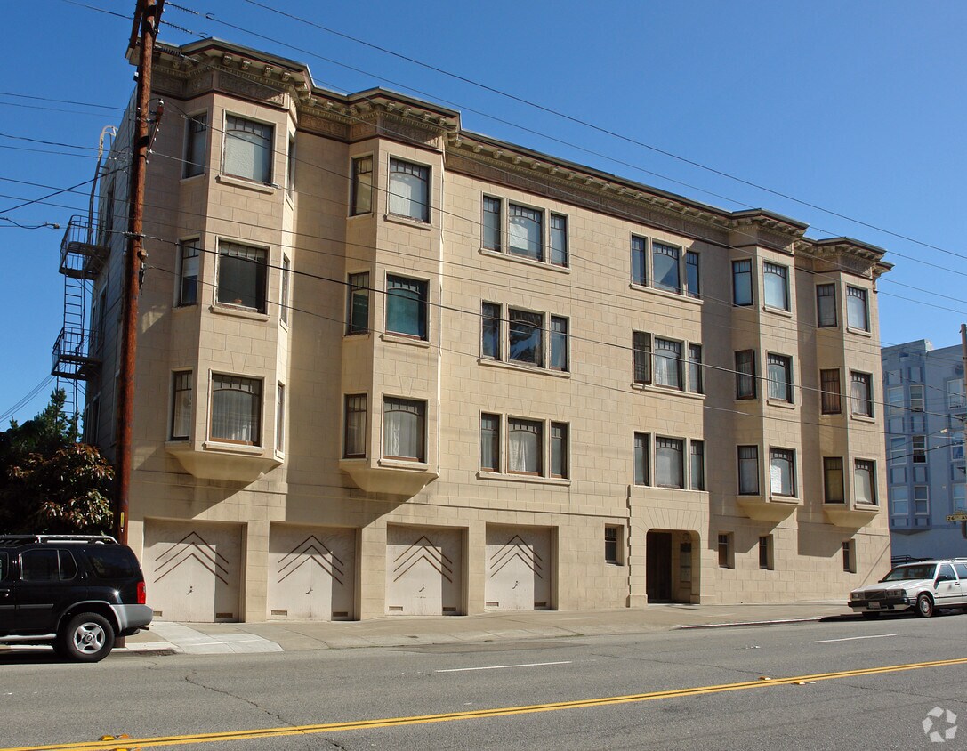 Primary Photo - 5000 Fulton St