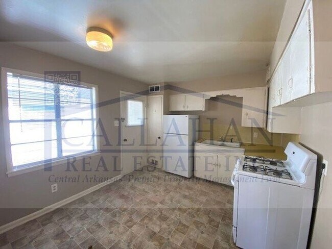 Foto del edificio - 2 Bedroom Off University