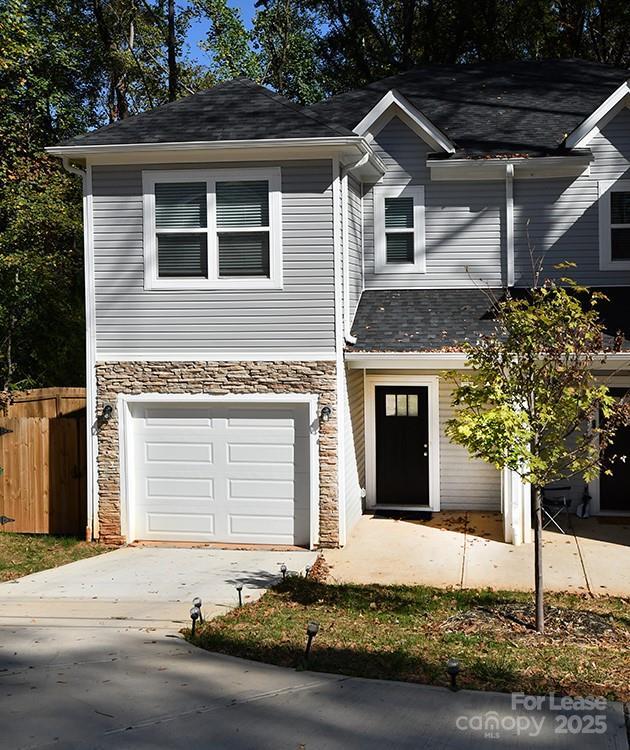 Building Photo - 2046 McDonald Dr