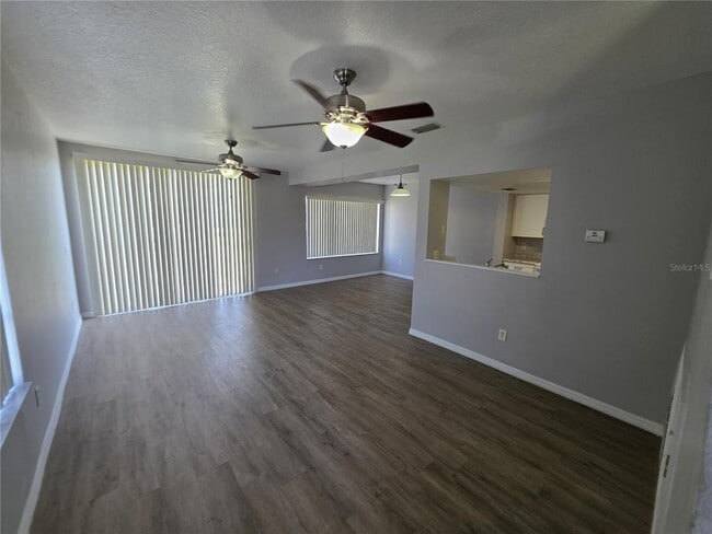 Building Photo - 937 Washington Palm Loop