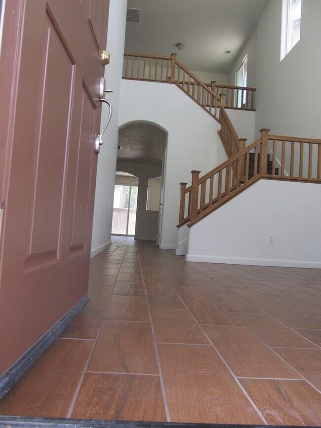 Foto del edificio - 233 American Farms Ave