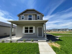 Building Photo - 12959 N Cliffside Pkwy