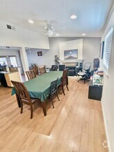 Building Photo - 1702 Royal Hill Dr