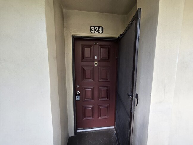 Prime Delray Location – Updated 2BR/2BA Co... - Prime Delray Location – Updated 2BR/2BA Co... Apartment
