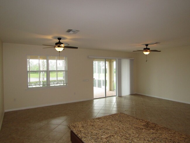 Building Photo - Pet Friendly Island Walk Annual Rental