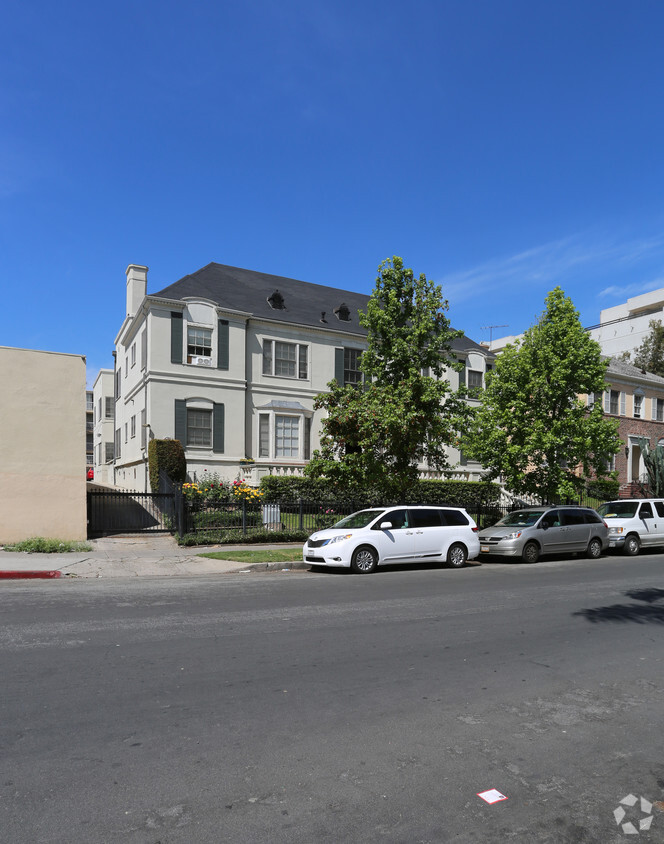 Primary Photo - 539 S Berendo St