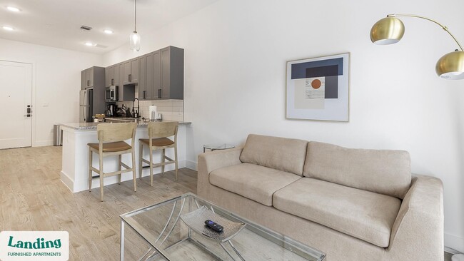 Building Photo - 650 E Sycamore St